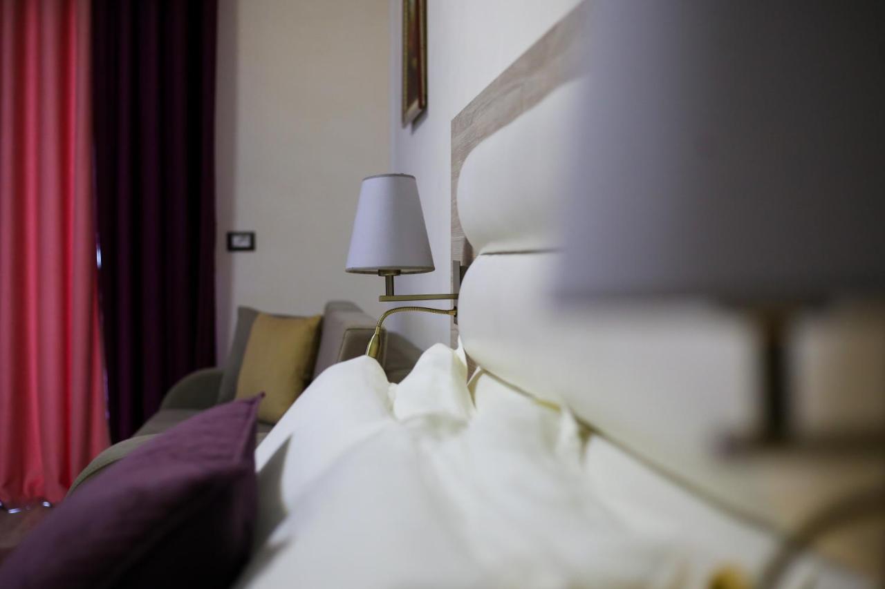 Hotel Vd Roleks Vlore Room photo