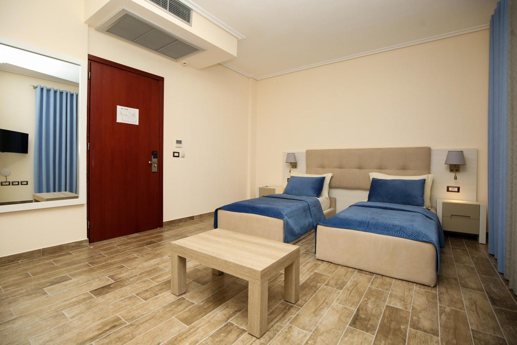 Hotel Vd Roleks Vlore Room photo